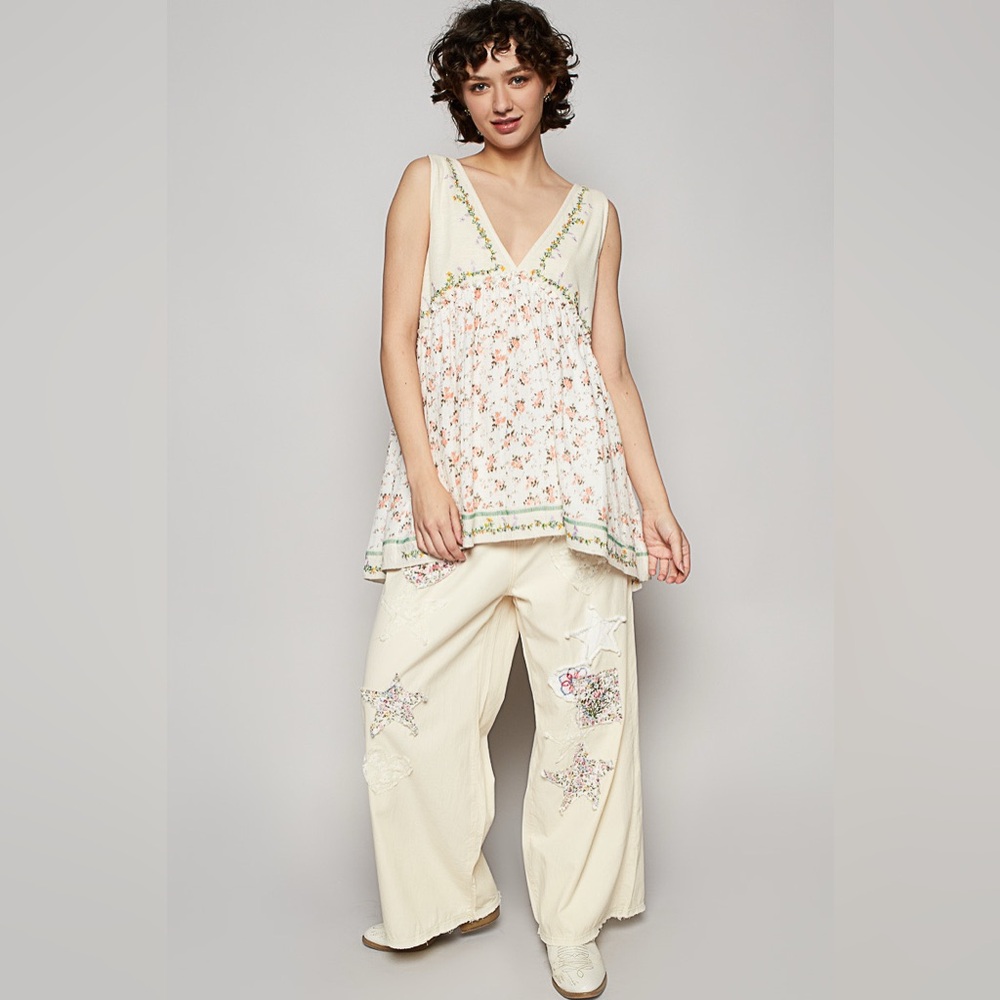 #038 POL Floral Embroidered V-Neck Top - Picture 6 of 6